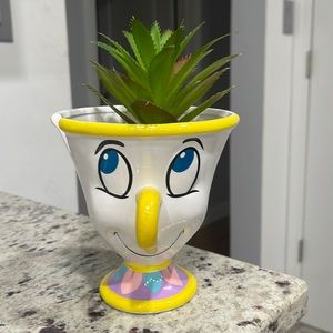 Disney’s Ceramic Chip(From Beauty and The Beast) Home Decor artificial plant NWT